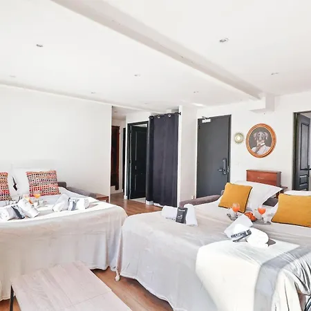 Bluestay 130 - A 2 Paris